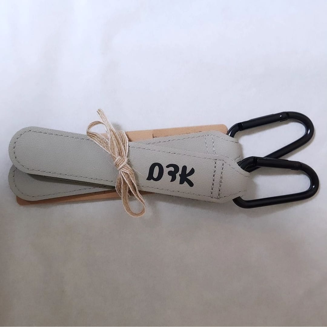 מתלים לעגלה עם שם – מוצר מעוצב בהתאמה אישית של ליבי-שופ